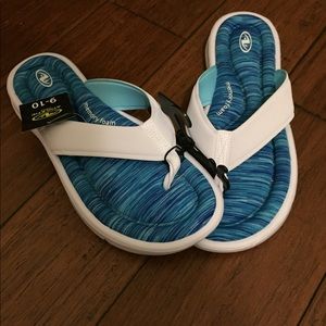 NWT! Athletic Works - Memory Foam- Flip flops 9/10